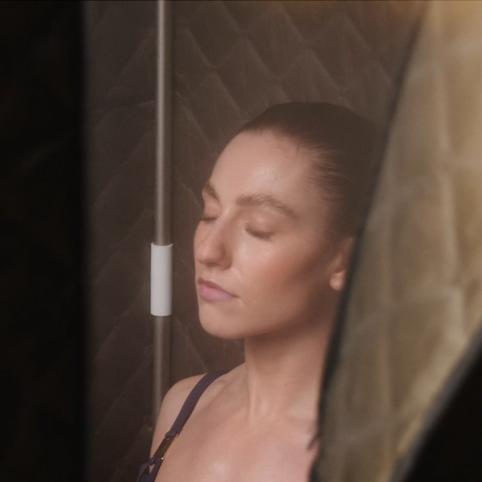 How can saunas help with Alzheimer's disease?